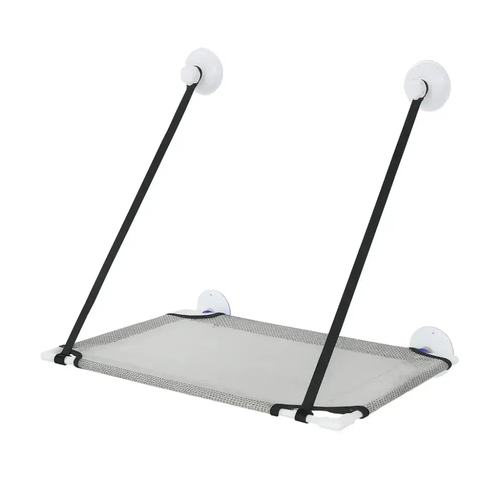 Hamac de fenêtre pour chat gris à simple niveau, fixé par ventouses solides, idéal pour le repos en hauteur et l’observation.