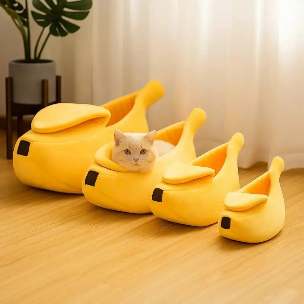 panier pour chat banane disponible en plusieurs tailles, couchage en velours doux pour le sommeil et la détente des chats.