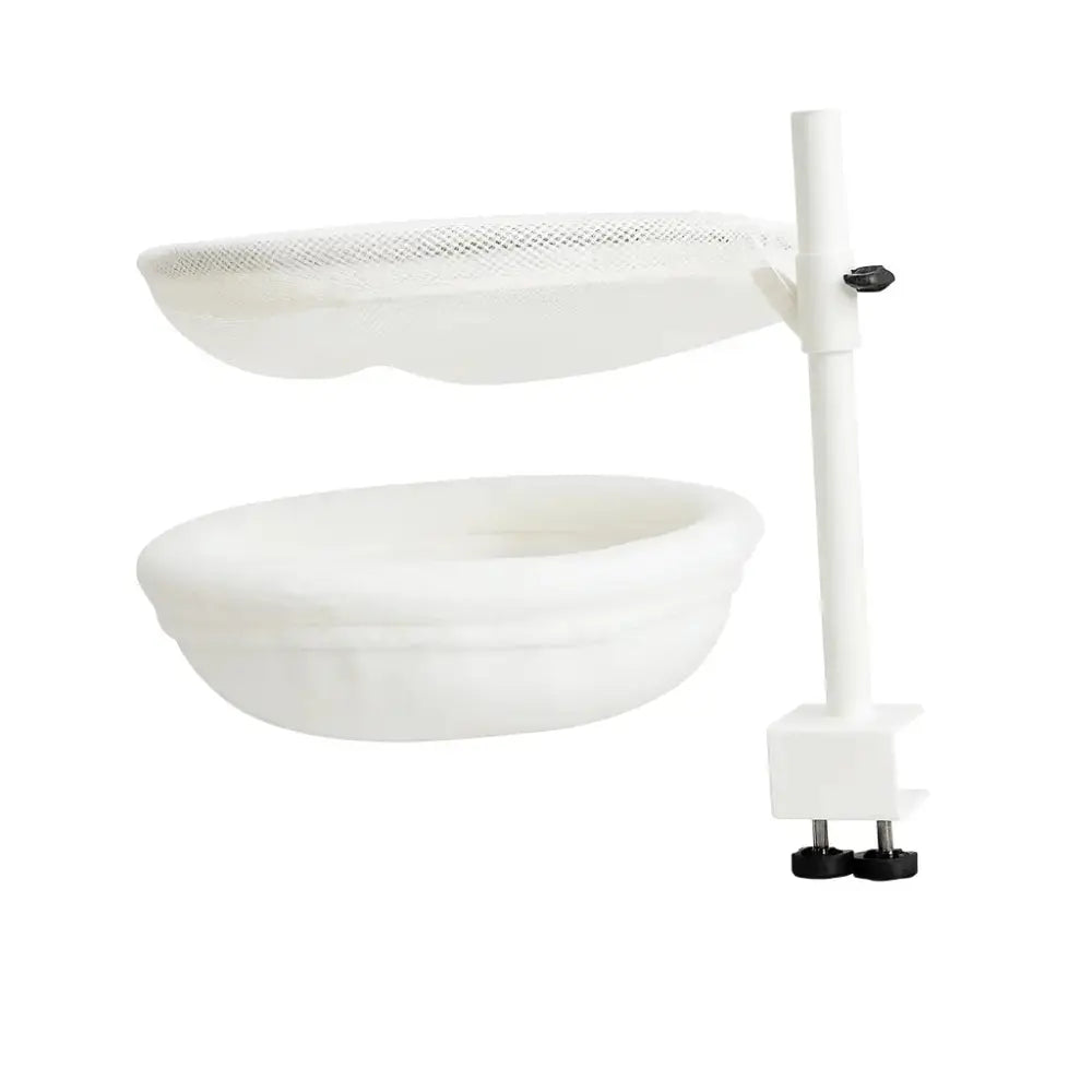 Panier pour chat suspendu de bureau à pince rotatif blanc, stable et respirant, parfait pour offrir un espace de repos près de son maître.
