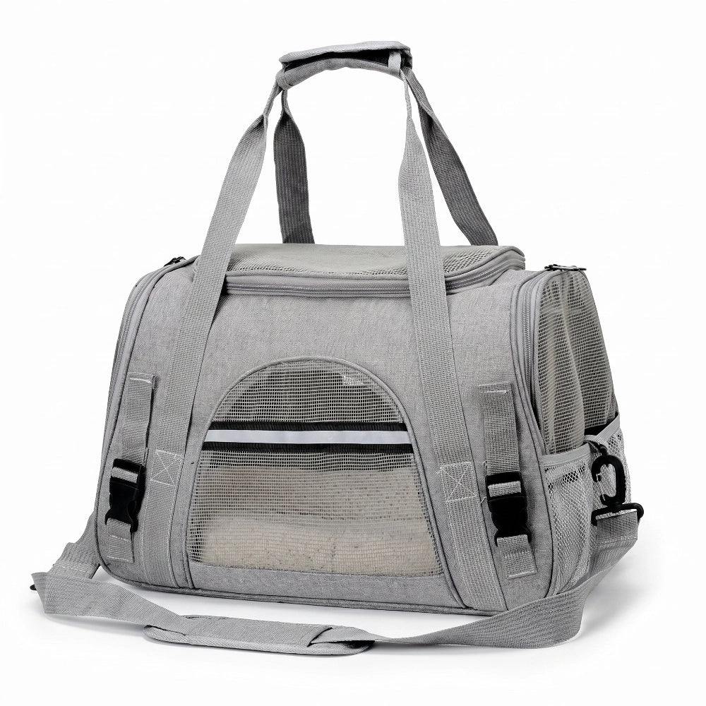 Sac de transport gris pour chat avec bandoulière réglable, poignées renforcées et fenêtres en filet.